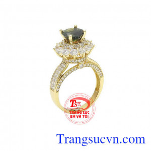 Nhẫn nữ saphir thịnh vượng là sản phẩm nhẫn nữ vàng 10k được sản xuất theo công nghệ mới với các đường nét tinh tế