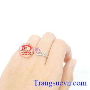 Nhẫn nữ vàng gắn đá quý Spinel thiên nhiên