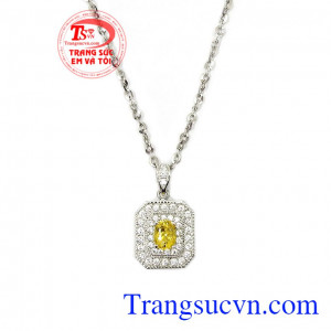 Bộ dây chuyền nữ Sapphire vàng được thiết kế độc đáo, dễ kết hợp với nhiều loại trang phục khác nhau,Bộ dây chuyền nữ Sapphire vàng