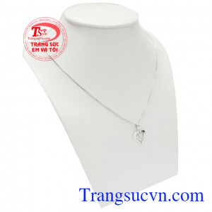 Bộ dây trái tim yêu thương vàng trắng mang đến vẻ đẹp xinh xắn cho bạn gái