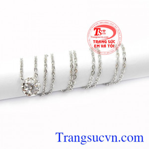 Bộ dây phù hợp với nhiều lứa tuổi, nhiều loại trang phục khác nhau. Bộ dây vàng trắng xinh đẹp