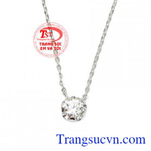 Thiết kế đẹp tinh tế trang nhã từ vàng 10k kết hợp cùng đá chủ CZ làm tăng sự cuốn hút cho sản phẩm. Bộ dây vàng trắng xinh đẹp