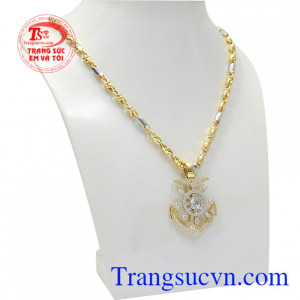 Bộ mặt dây nam vàng uy quyền mang lại vẻ thu hút, cá tính cho phái mạnh.