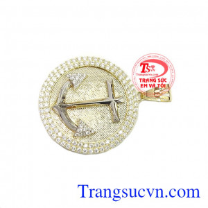 Mặt dây chuyền vàng đẳng cấp vàng 10k, được kết hợp hai vàng trắng và vàng màu rất hài hòa