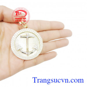 Mặt dây chuyền nam hàng hiệu chất lượng đảm bảo uy tín