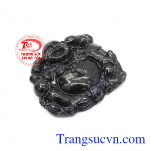 Tượng Phật Di Lặc được coi là vật phẩm phong thủy cầu tài lộc không thể thiếu đối với những người làm kinh doanh, buôn bán,Mặt phật Di Lặc Sapphire phúc hậu