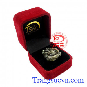 Vì vậy, từ xa xưa Phật di lặc được nhiều gia chủ ưa chuộng và sử dụng để trưng bày trong nhà,Mặt phật Di Lặc Sapphire sung túc