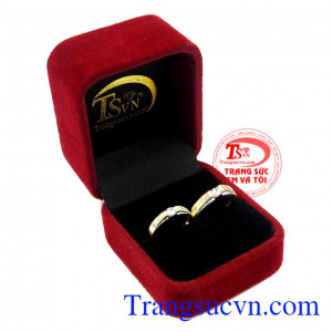 Sản phẩm thuộc top các sản phẩm bán chạy được nhiều khách hàng ưa chuộng và lựa chọn,Nhẫn cưới vàng hạnh phúc bền lâu