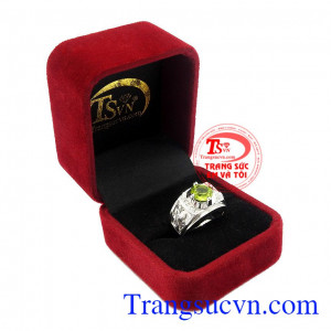 Sản phẩm thích hợp làm quà tặng cho người thân hoặc bạn bè,Nhẫn nam bạc Peridot cá tính
