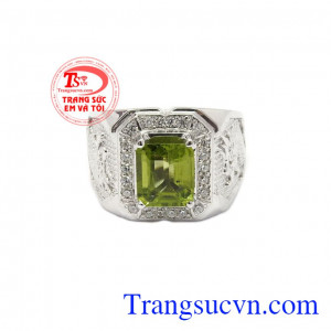 Đá Peridot sẽ giúp chủ nhân mệnh Hỏa được khỏe mạnh,Nhẫn nam bạc Peridot thiên nhiên