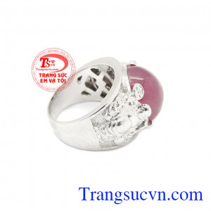 Đeo trang sức phong thủy có gắn đá Ruby sẽ mang đến sức khỏe, hạnh phúc, may mắn và sự bình yên cho bạn,Nhẫn nam bạc Ruby thiên nhiên