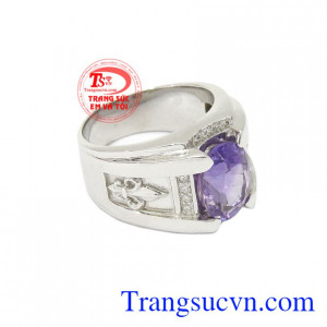 Nhẫn nam bạc thạch anh tím phù hợp những khách hàng mệnh Hỏa và Thổ.