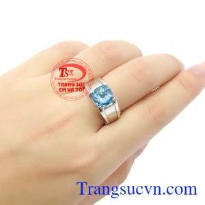 Đá Topaz ẩn chứa một nguồn năng lượng vô cùng lớn mạnh giúp điều trị hiệu quả chứng biếng ăn, rối loạn tiêu hóa,Nhẫn nam bạc Topaz mạnh mẽ