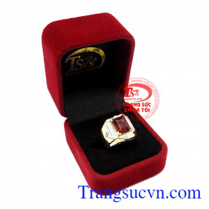Nhẫn nam Garnet mạnh mẽ