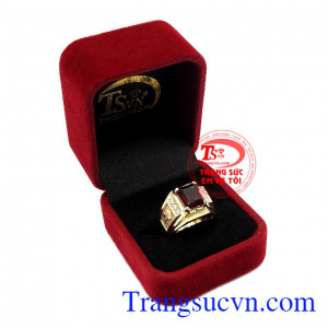 Nhẫn nam Garnet nam tính