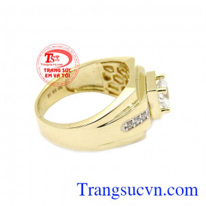 Với thiết kế hợp thời trang, dễ dàng kết hợp cùng nhiều loại trang phục và dịp khác nhau,Nhẫn nam vàng danh vọng