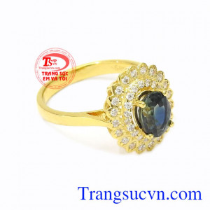 Nhẫn nữ vàng sapphire duyên dáng chất lượng.