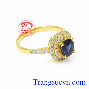 Nhẫn nữ vàng sapphire nữ tính dành làm quà tặng cho người yêu thương.
