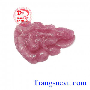Phật ngọc ruby hạnh phúc
