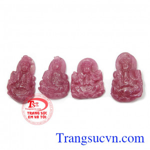 Sản phẩm được chế tác tỉ mỉ, công phu với đường nét chạm khắc tinh xảo tỉ mỉ