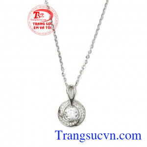 Bộ dây nữ vàng trắng quý phái được thiết kế trẻ trung, hướng tới vẻ đẹp thanh lịch,Bộ dây nữ vàng trắng quý phái