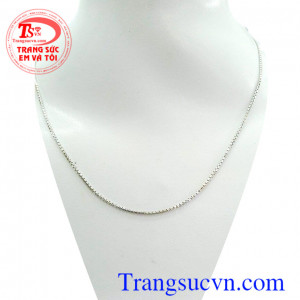 Chiếc Dây chuyền Ý vàng trắng 18k 75%Au dây chuyền nhập khẩu từ Italy 750 đảm bảo chất lượng hợp thời trang quý phái nữ ưa chuộng nhất trên thị trường sáng bền đẹp