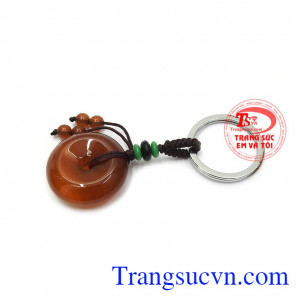 Móc chìa khóa đồng xu may mắn hợp với người mệnh kim và thổ