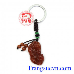 Móc chìa khóa tỳ hưu là sản phẩm đá thiên nhiên được chạm khắc tinh tế, sắc nét