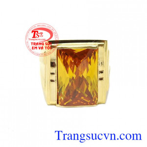 Nhẫn nam đính đá nam tính được thiết kế với các đường nét khỏe khoắn, sang trọng.