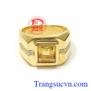 Nhẫn nam thạch anh vàng thịnh vượng là viên đá tượng trưng cho quyền lực, bình an và may mắn
