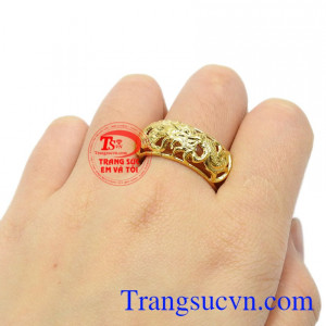 Nhẫn ngọc cẩm thạch bọc rồng đẹp vàng 10k chất lượng.