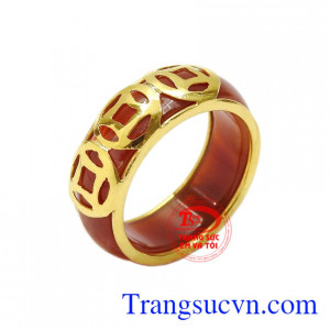 Nhẫn ngọc mã não kim tiền hiện đang được nhiều người yêu thích và lựa chọn.