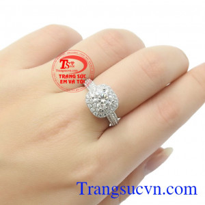 Sản phẩm thích hợp làm quà tặng cho người thân hoặc bạn bè,Nhẫn nữ vàng trắng cao cấp