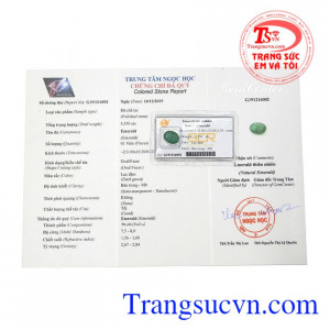 Sản phẩm đặc biệt phù hợp với người mệnh hỏa, mệnh mộc. Viên Emerald thiên nhiên may mắn