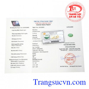 Ngoài ra, viên emerald còn có tác dụng cho cuộ sống hôn nhân luôn bền chặt, hạnh phúc mãi mãi. Viên Emerald thiên nhiên tài lộc