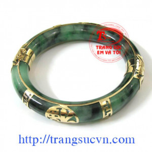 Vòng ngọc bọc chữ theo yêu cầu trên chất liệu vàng tây với các chữ Phúc - Lộc - Thọ