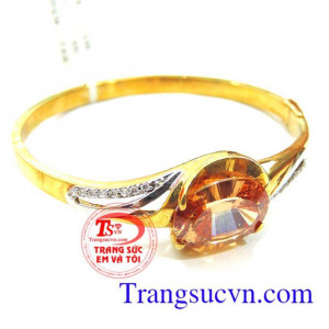 Vòng tay vàng tây dành cho nữ