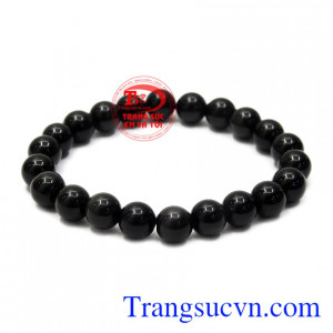 Chuỗi tay Obsidian 8ly phù hợp cho những người mang mệnh Thủy và mệnh Mộc.