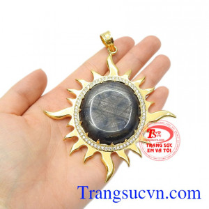 Mặt dây nam Sapphire ánh hào quang vàng 18k