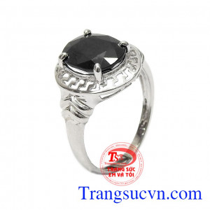 Nhẫn nữ bạc Sapphire cá tính là sản phẩm thuộc top được khách hàng ưa chuộng nhiều nhất trong năm,Nhẫn nữ bạc Sapphire cá tính