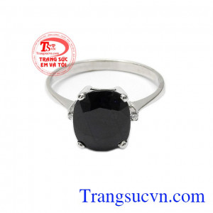Sapphire được con người đánh giá là quý nhất vào khoảng 800 năm trước Công nguyên,Nhẫn nữ bạc Sapphire độc đáo