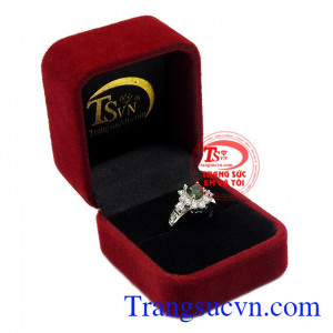 Thích hợp làm quà tặng cho người thân và bạn bè,Nhẫn nữ bạc Sapphire quý phái