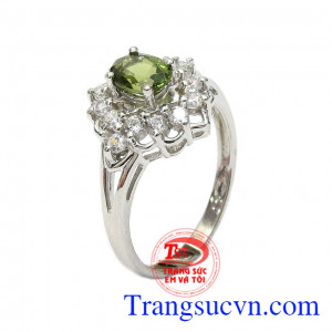Nhẫn nữ bạc Sapphire sang trọng kiểu dáng đẹp, chất lượng cao, màu sắc đẹp,Nhẫn nữ bạc Sapphire sang trọng