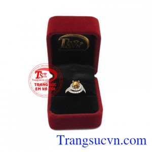 Thích hợp làm quà tặng cho người thân và bạn bè trong nhiều dịp khác nhau. Nhẫn nữ bạc thạch anh tóc ấn tượng