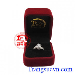 Nhẫn nữ vàng trắng cuốn hút bảo hành uy tín, giao hàng toàn quốc. 