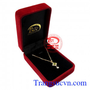 Bộ dây chuyền Peridot điệu đà