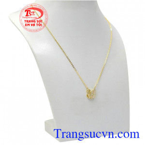 Thiên nga là biểu tượng cho sự đẹp đẽ, thánh thiện và tình yêu thủy chung. Bộ dây chuyền vàng thiên nga