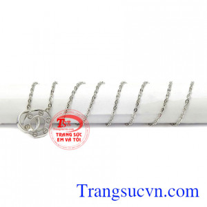 Sản phẩm sẽ là sự lựa chọn đầy tinh tế cho phái đẹp. Bộ dây chuyền vàng trắng định mệnh