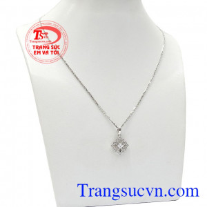 Thiết kế kiểu dáng sang trọng, trẻ trung được nhiều khách hàng vô cùng ưa chuộng,Bộ dây nữ vàng trắng quý tộc