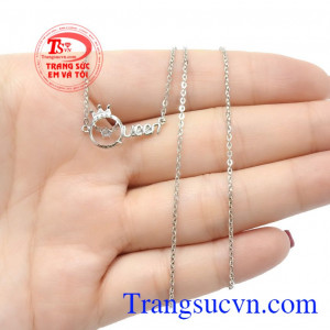 Biểu tượng chữ Queen kết hợp cùng vương miện khiến cho người đeo cảm nhận được sự yêu thương và trân trọng,Bộ dây vàng trắng chữ Queen